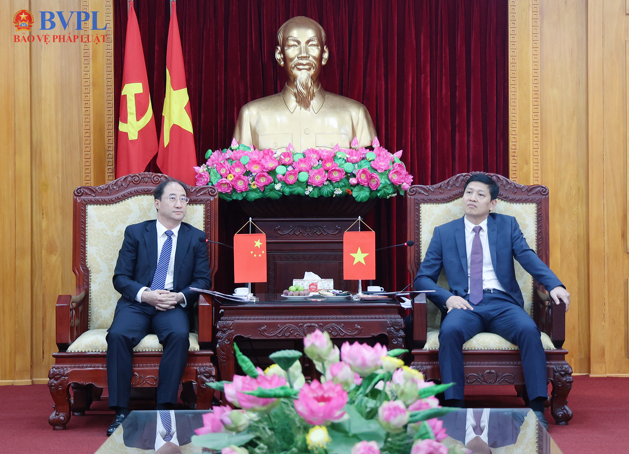 Lãnh đạo Tỉnh uỷ Lạng Sơn tiếp Đoàn đại biểu VKSND Trung Quốc