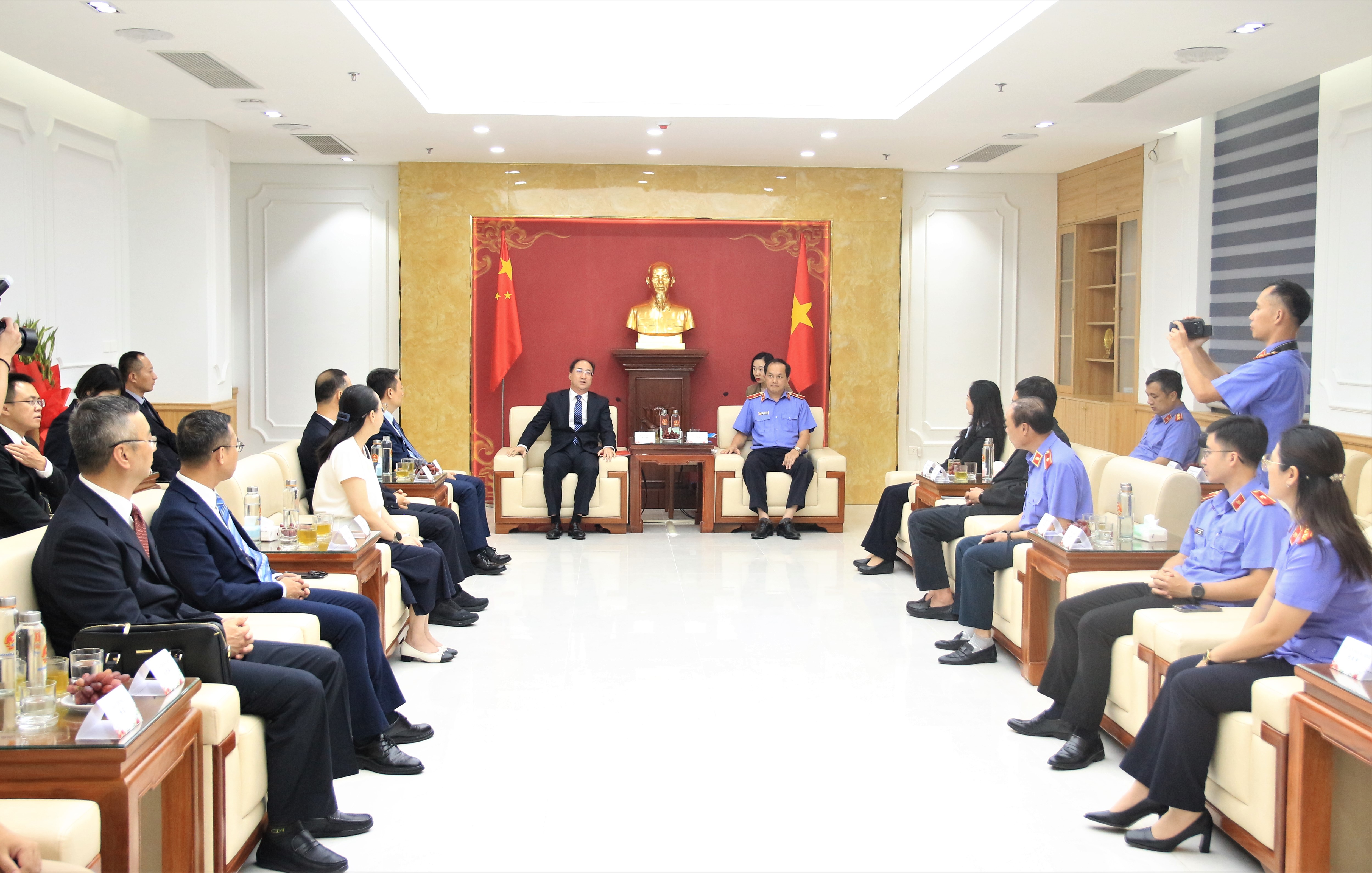 Đoàn đại biểu VKSND Trung Quốc thăm, làm việc tại TP Quảng Ninh