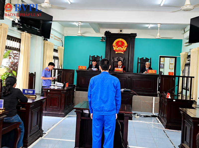 Viện trưởng VKSND khu vực 13, tỉnh Lâm Đồng trực tiếp thực hành quyền công tố