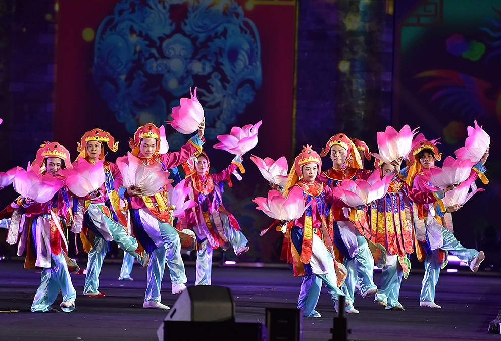 Lễ hội Văn hóa Thế giới tại Hà Nội lần thứ hai “Hội tụ di sản - Kiến tạo tương lai”