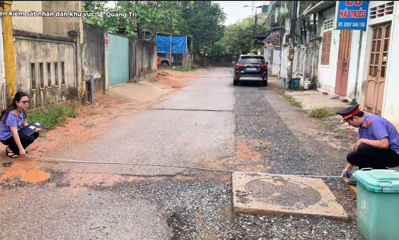 Quảng Trị khắc phục 17 nắp hố ga sau kiến nghị của VKSND khu vực 5