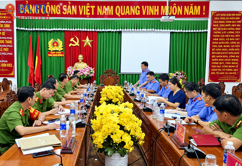 VKSND TP Cần Thơ trực tiếp kiểm sát việc thi hành án phạt tù tại Trại giam Kênh 5