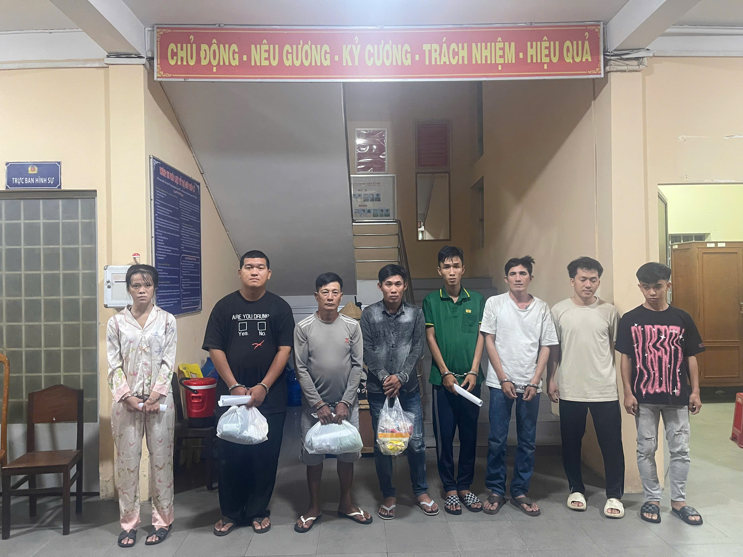 Bắt 2 nhóm chuyên trộm cắp, tiêu thụ tài sản do người khác phạm tội mà có