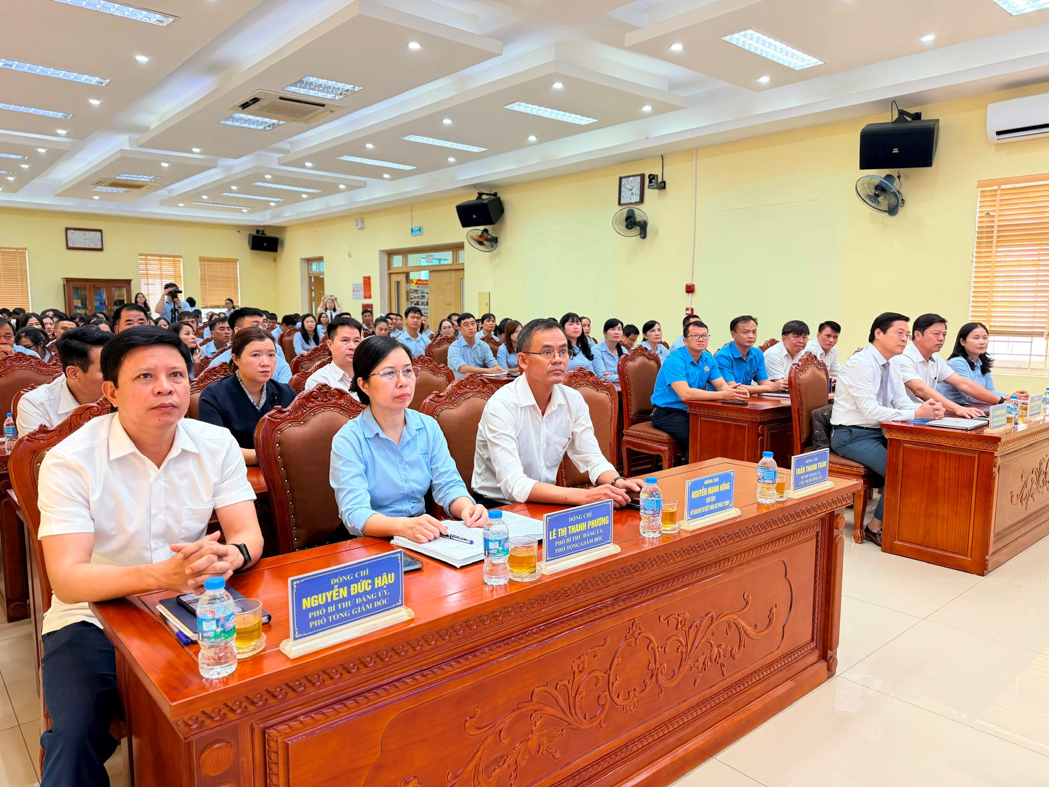 Tuyên truyền Luật Thủ đô và mô hình “Xã, phường xã hội chủ nghĩa” tới người lao động