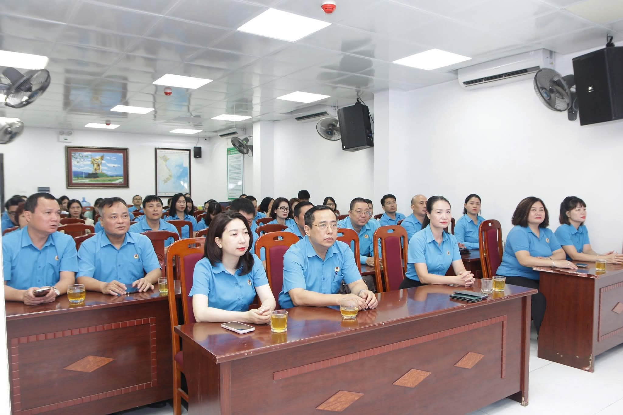 Trang bị kiến thức về Luật Thủ đô năm 2026 cho đội ngũ cán bộ công đoàn cơ sở