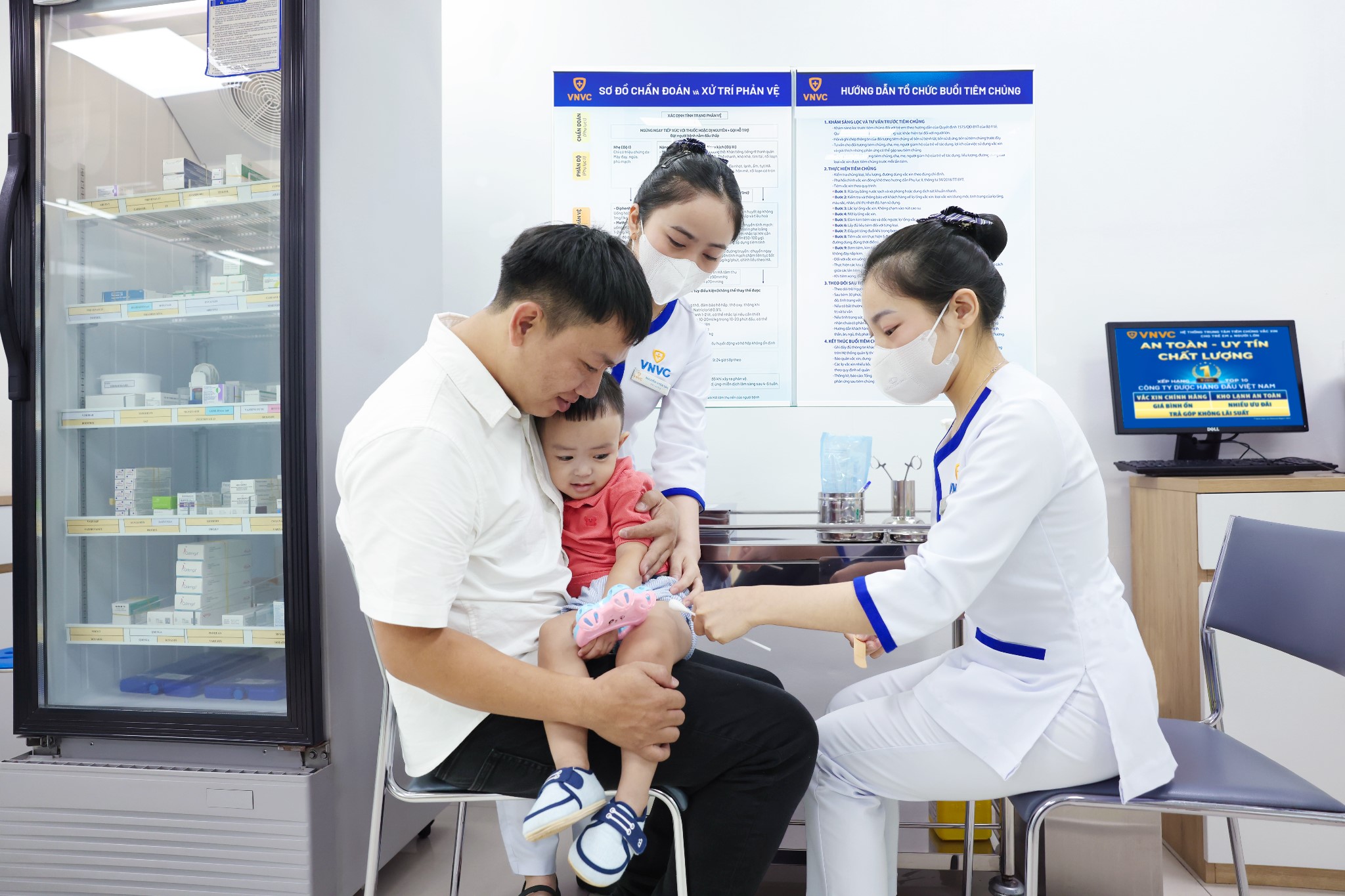 Vắc xin tay chân miệng lần đầu có tại Việt Nam, Hệ thống Tiêm chủng VNVC triển khai tiêm giữa cao điểm mùa bệnh