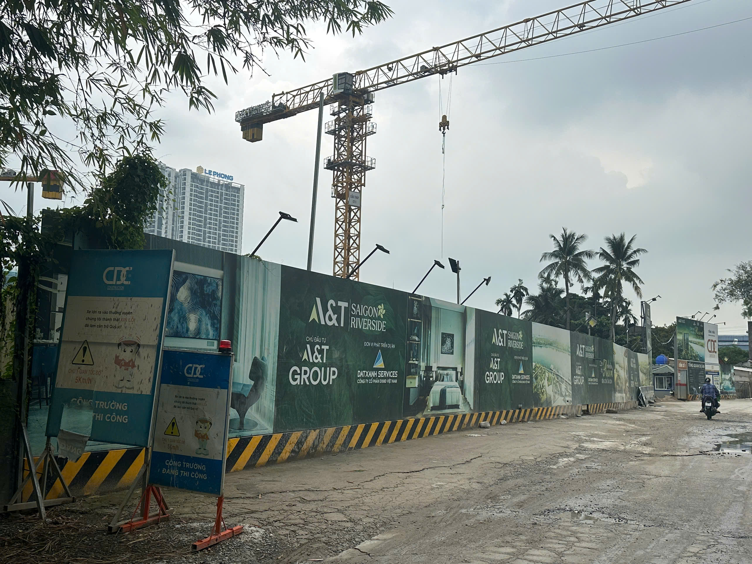 Đề nghị kiểm tra dấu hiệu vi phạm trong giao dịch các căn hộ tại dự án A T Saigon Riverside