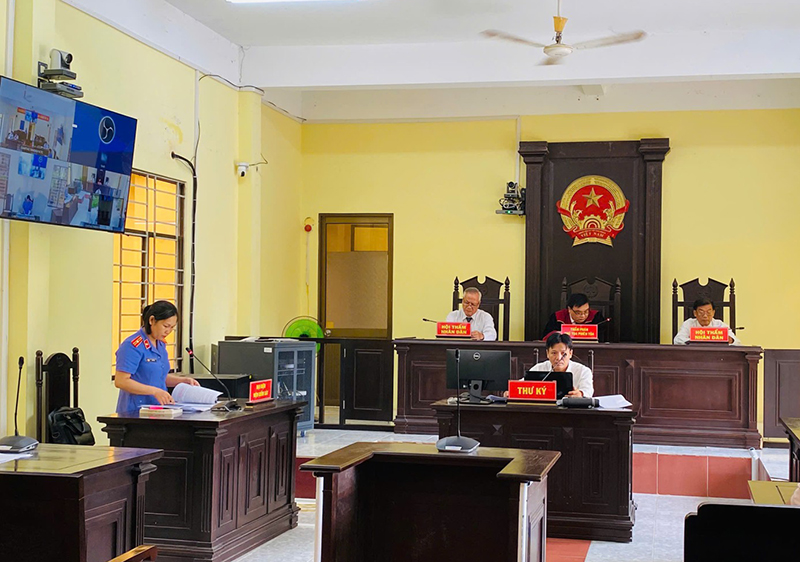 VKSND khu vực 14, TP Cần Thơ tổ chức 2 phiên tòa rút kinh nghiệm trực tuyến
