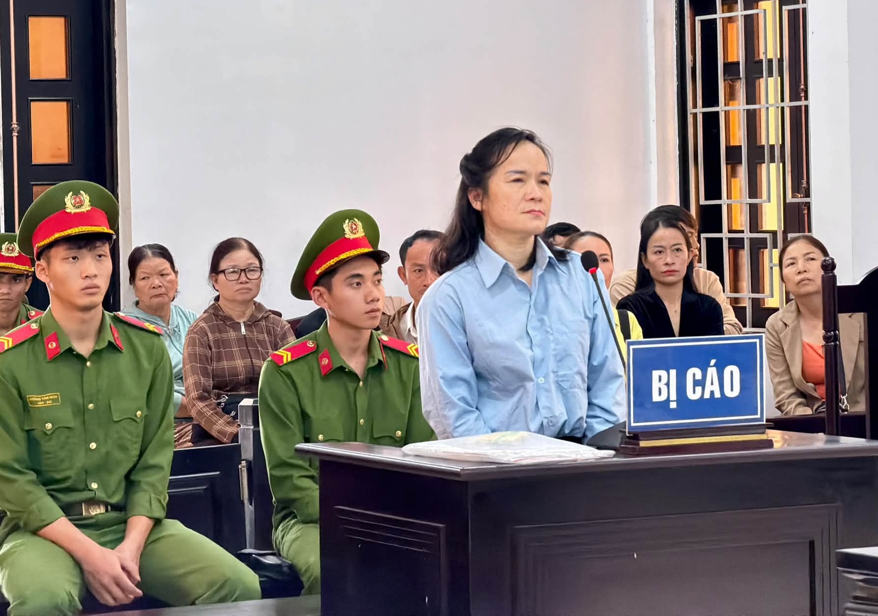 Đăng tải nội dung xuyên tạc nữ bị cáo lĩnh 3 năm tù