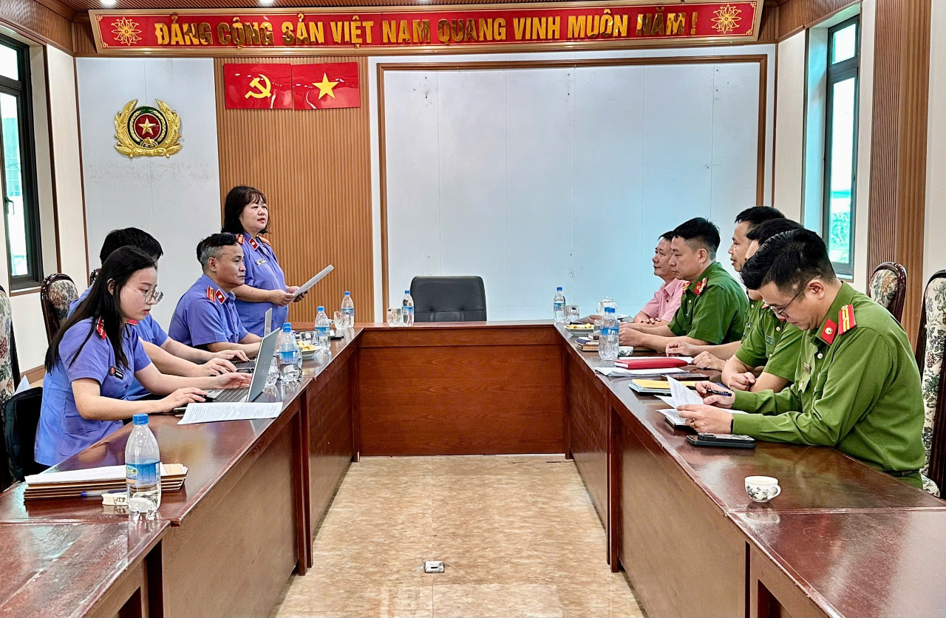 VKSND khu vực 9, TP Hải Phòng kiểm sát công tác giam giữ tại Phân trại Nam Sách