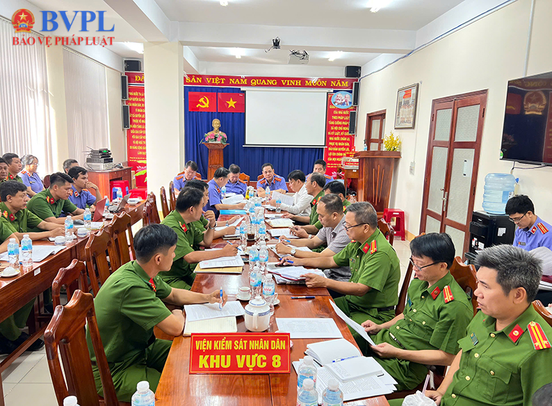 VKSND khu vực 8, TP Hồ Chí Minh chủ trì họp liên ngành tháo gỡ vướng mắc trong giải quyết án