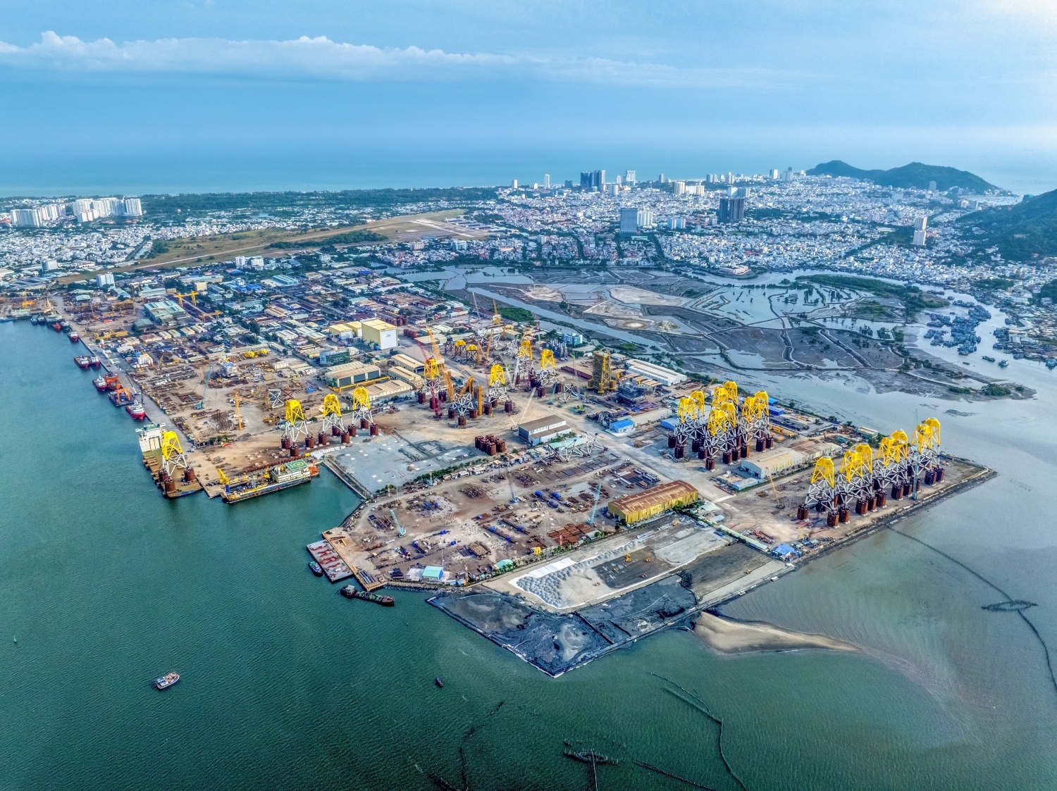 Petrovietnam làm chủ năng lực tổng thầu EPC công trình dầu khí ngoài khơi