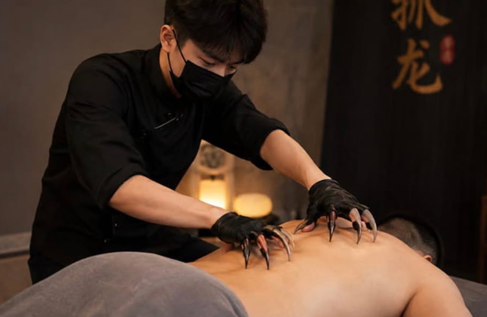 Dịch vụ lạ ở Trung Quốc Trả tiền để được gãi giúp giảm căng thẳng