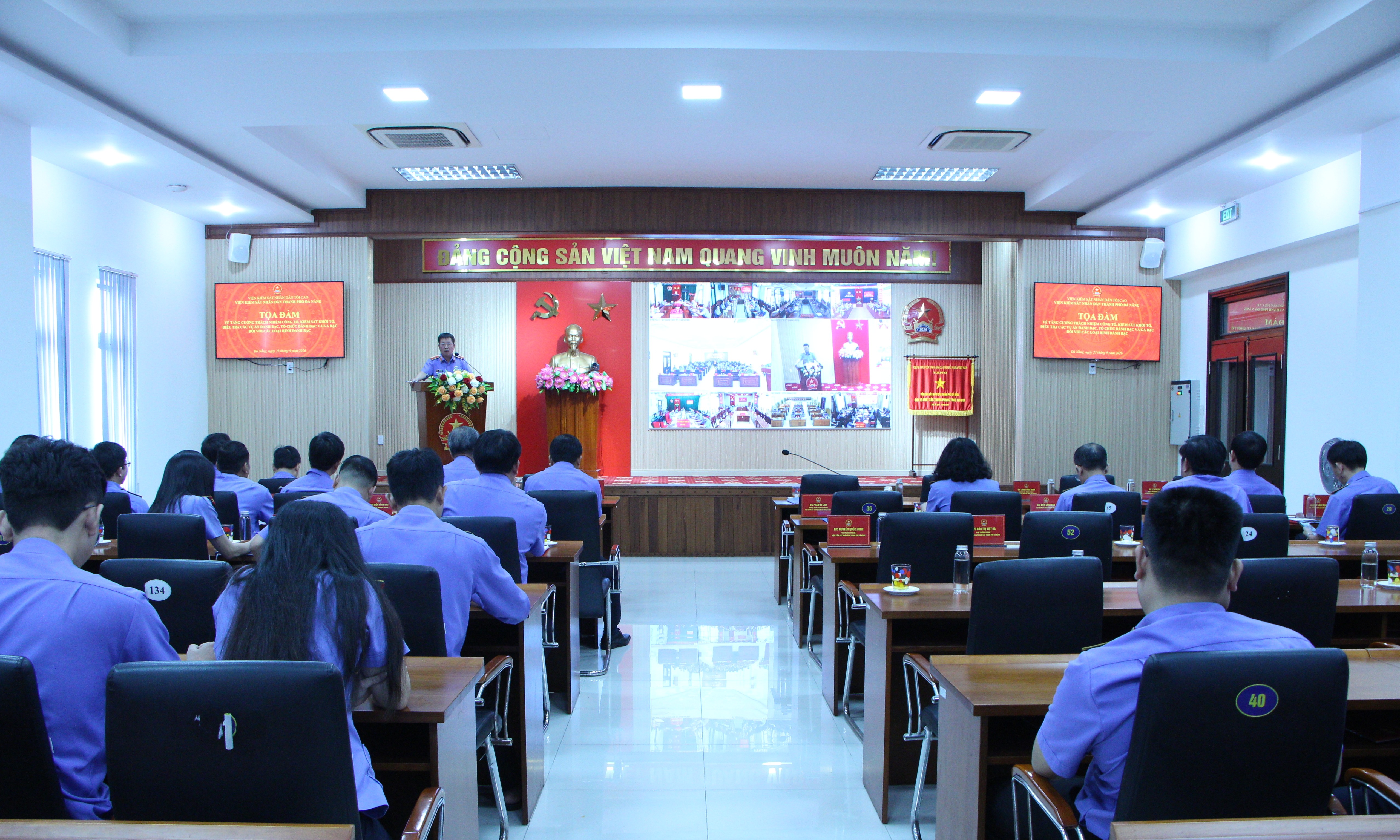VKSND TP Đà Nẵng tọa đàm về tăng cường trách nhiệm công tố, kiểm sát việc giải quyết án đánh bạc
