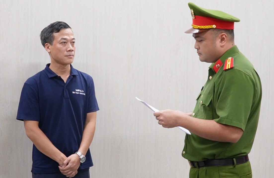 Khởi tố Chủ tịch HĐQT Công ty Mặt trời Việt Nam về tội “Tham ô tài sản”