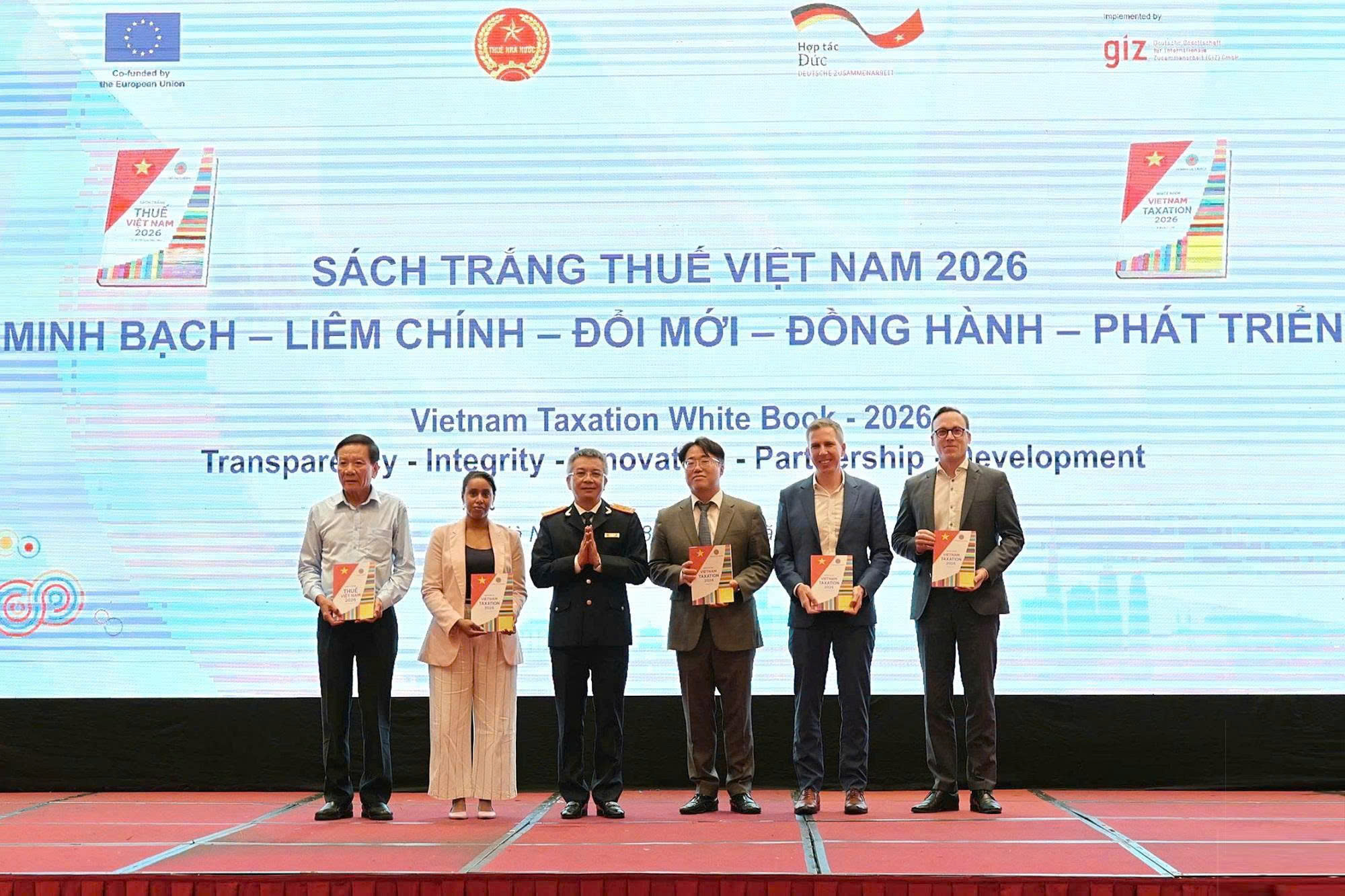 Minh bạch chính sách thuế, tăng sức hút nhà đầu tư nước ngoài