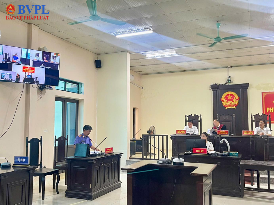 Phối hợp tổ chức phiên tòa hình sự trực tuyến rút kinh nghiệm