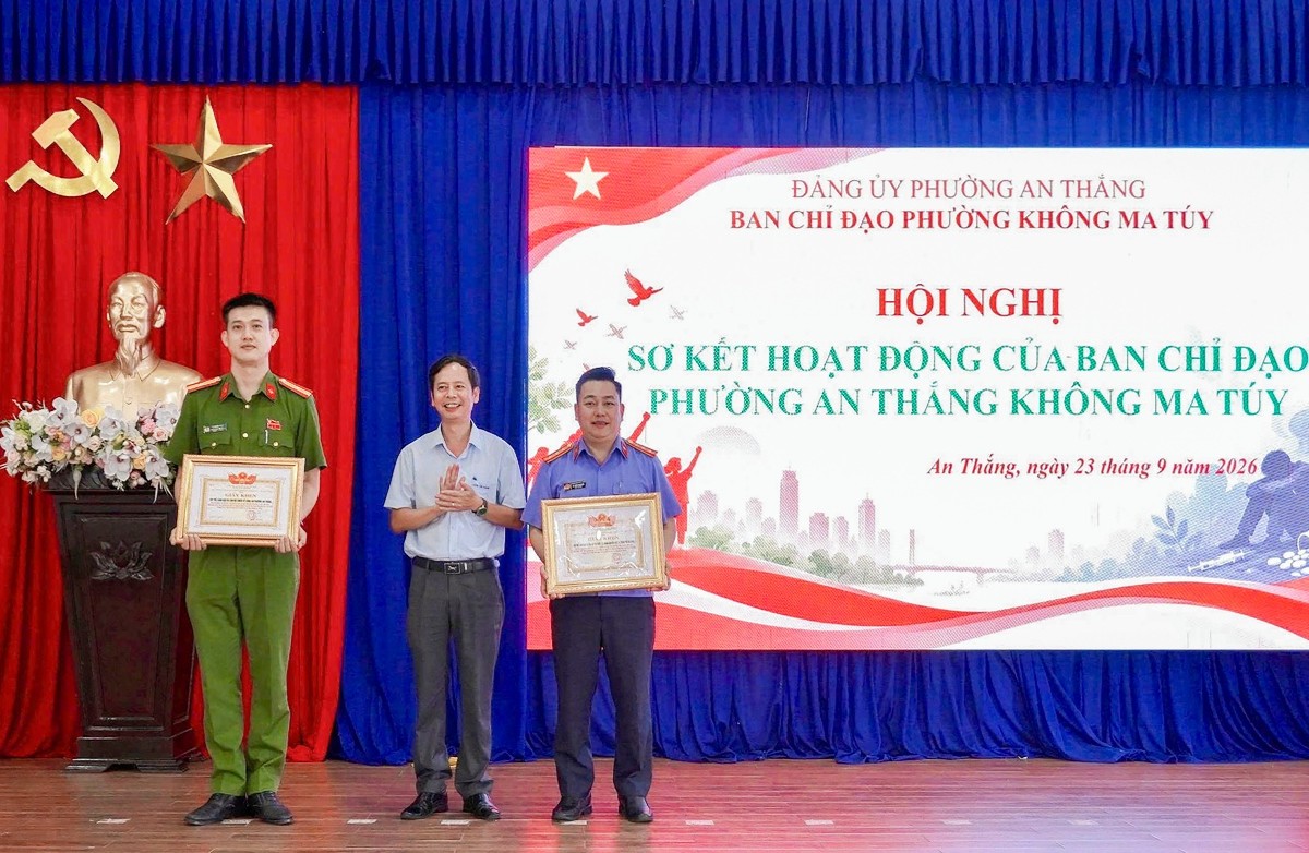 VKSND khu vực 10 được khen thưởng trong công tác đấu tranh phòng, chống tội phạm ma túy