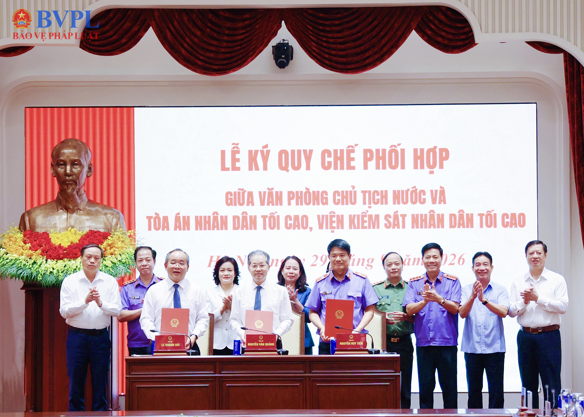 Ký Quy chế phối hợp giữa Văn phòng Chủ tịch nước và TAND tối cao, VKSND tối cao