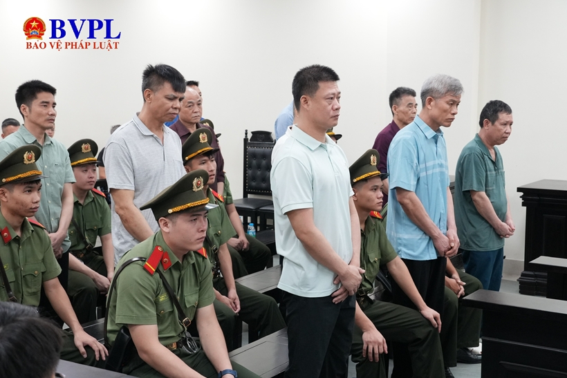Cựu Phó Bí thư Tỉnh đoàn Yên Bái cũ Đinh Tiến Hùng bị tuyên phạt hơn 16 năm tù