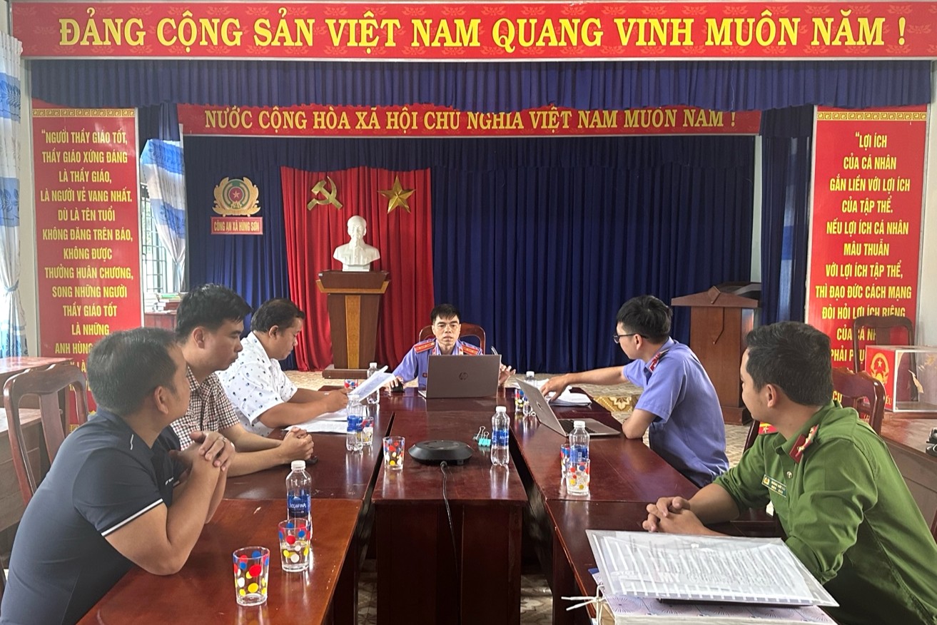 VKSND khu vực 12, TP Đà Nẵng trực tiếp kiểm sát tại xã Hùng Sơn