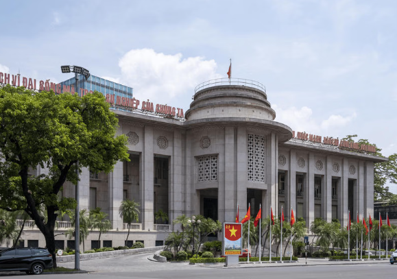 Ngân hàng Nhà nước làm rõ việc thu thập thông tin khách hàng trong giám sát phòng, chống rửa tiền