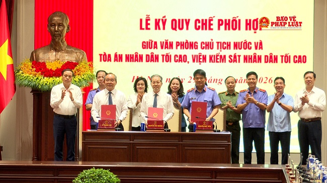 Ký Quy chế phối hợp giữa Văn phòng Chủ tịch nước, TAND tối cao và VKSND tối cao