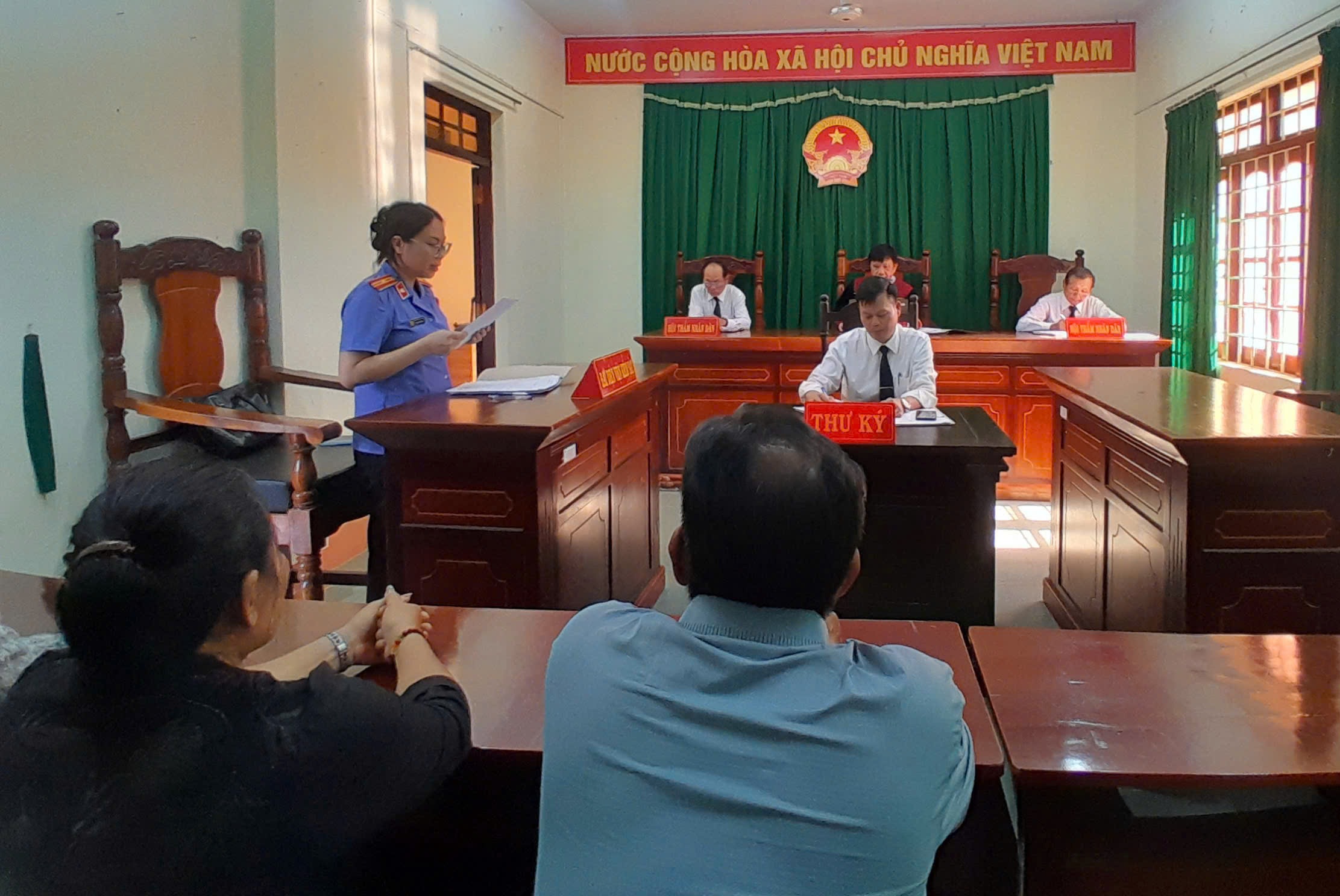 Viện kiểm sát khởi kiện, thu hồi đất công bị chiếm của nhà trường