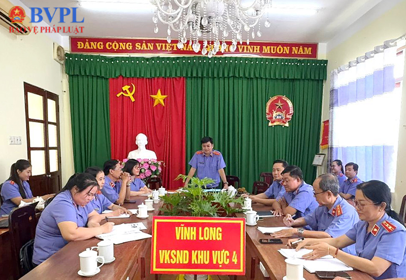 VKSND khu vực 4, tỉnh Vĩnh Long tổ chức hai phiên tòa hình sự rút kinh nghiệm