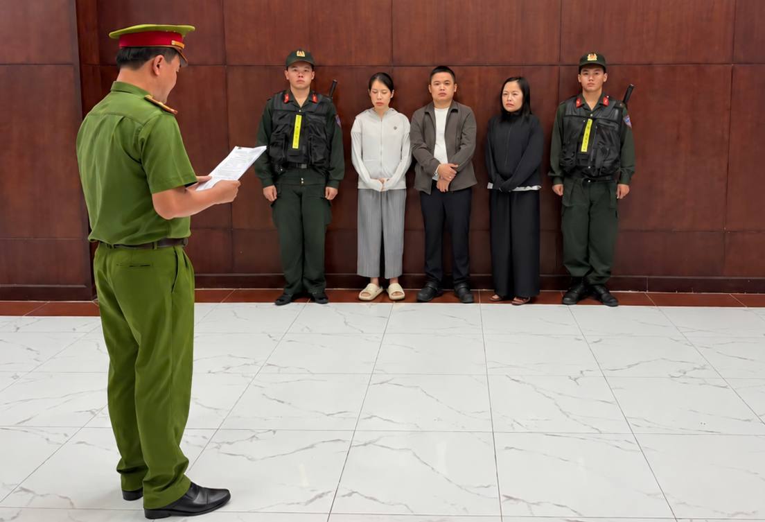 Khởi tố “nguồn cung” thực phẩm giảm cân chứa chất cấm cho Ngân 98