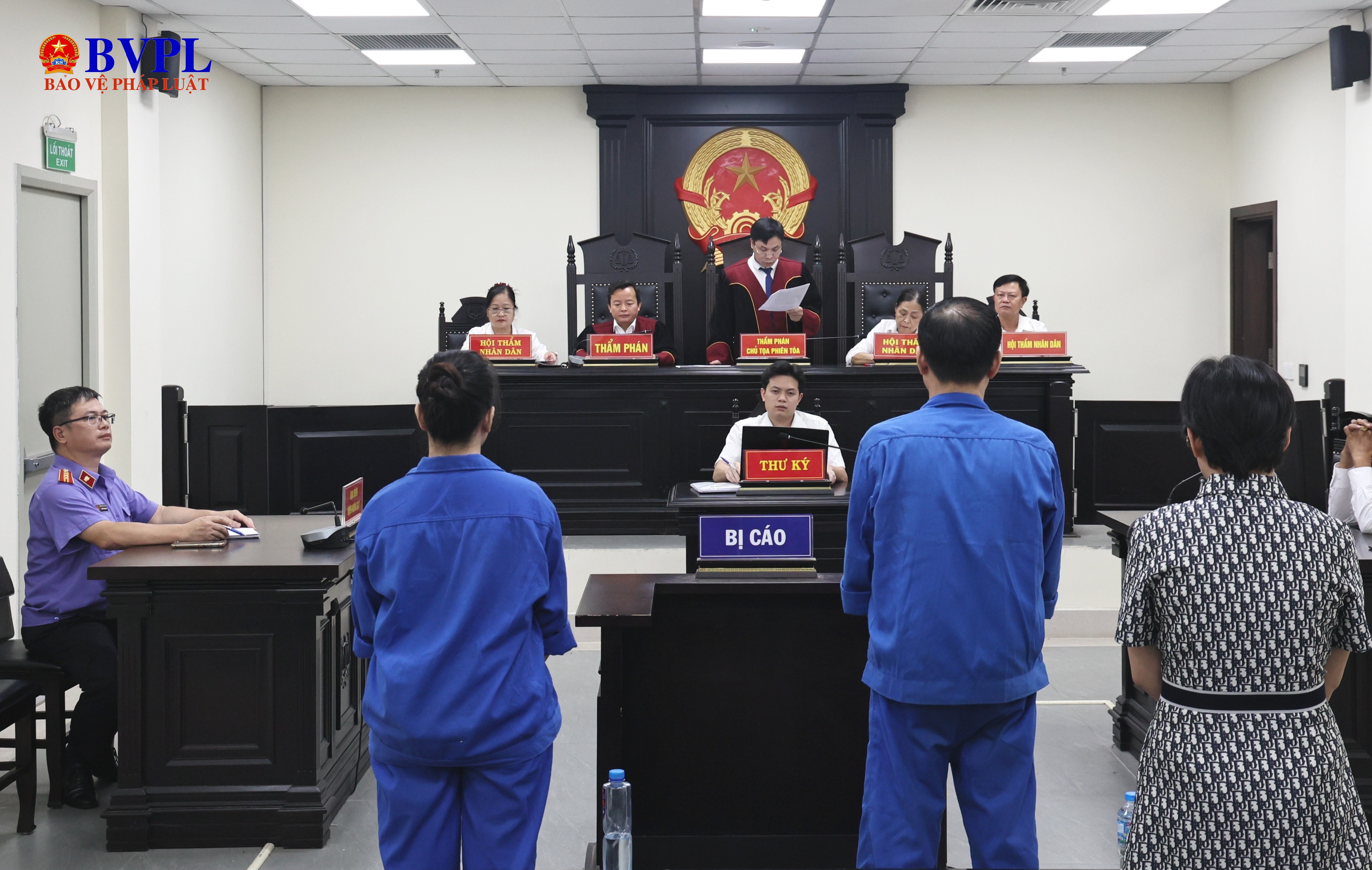 Dựng “suất ngoại giao” để lừa bán biệt thự tại Dự án Him Lam Vĩnh Tuy, chiếm đoạt tiền tỉ