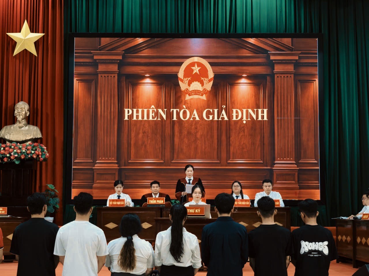 Đổi mới tuyên truyền pháp luật bằng phiên tòa giả định tại Đại học Cần Thơ