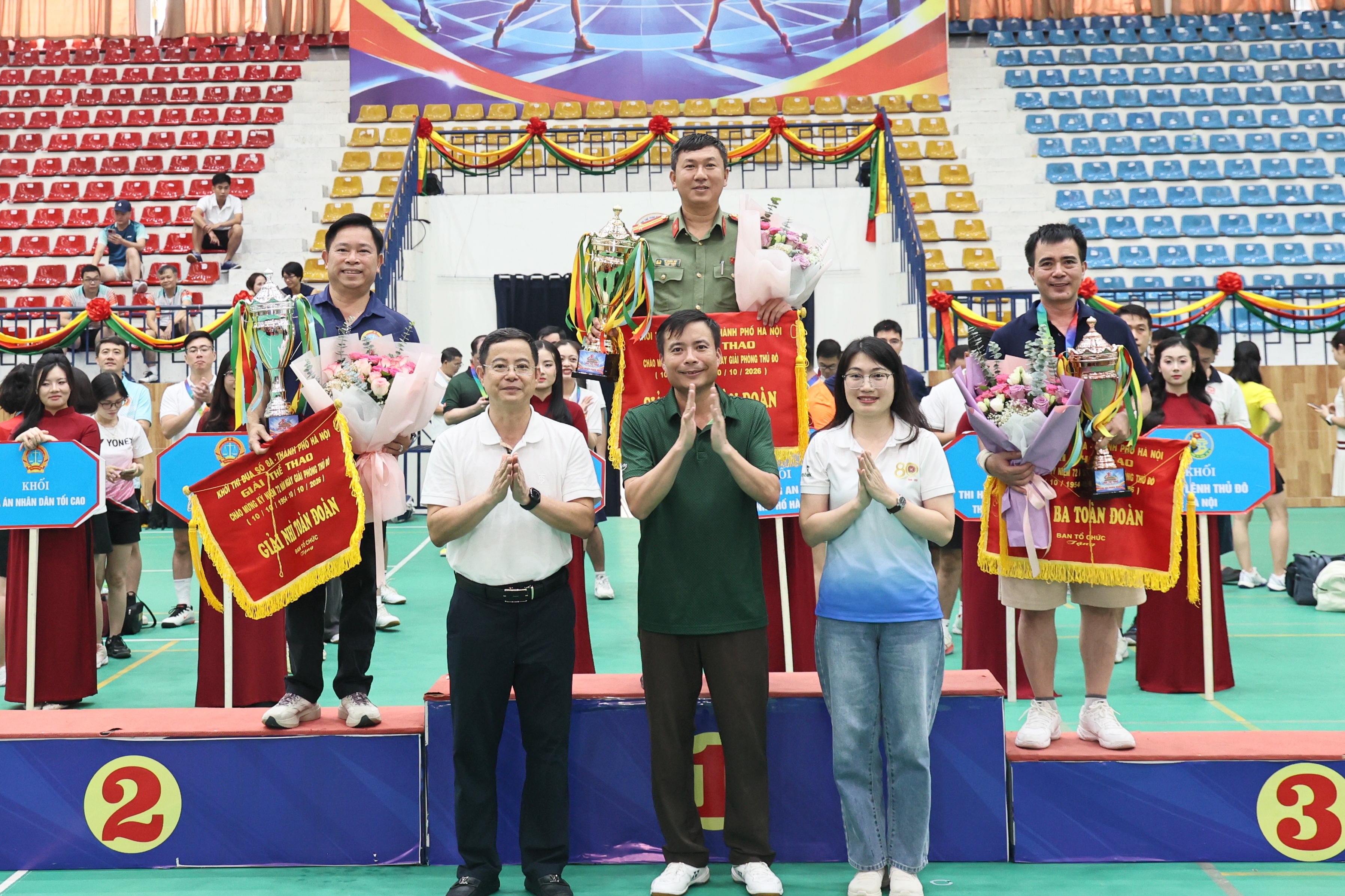 Khối thi đua số 8A - TP Hà Nội tổ chức Giải thể thao chào mừng Ngày Giải phóng Thủ đô