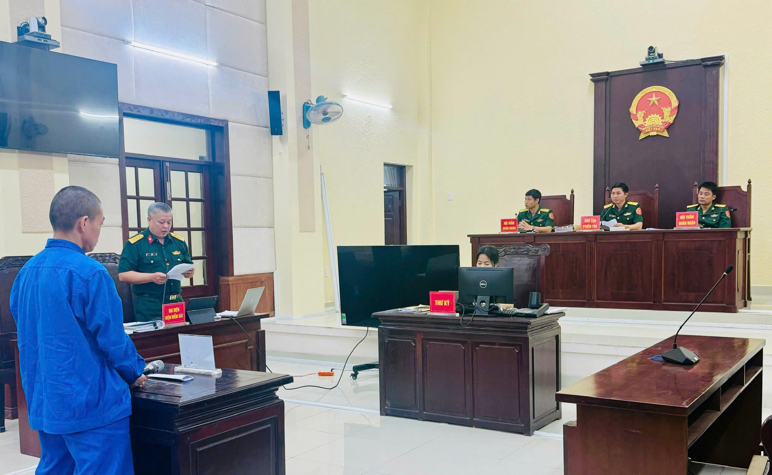 Viện kiểm sát Quân sự khu vực 73 thực hành quyền công tố, kiểm sát xét xử vụ án “Tham ô tài sản”