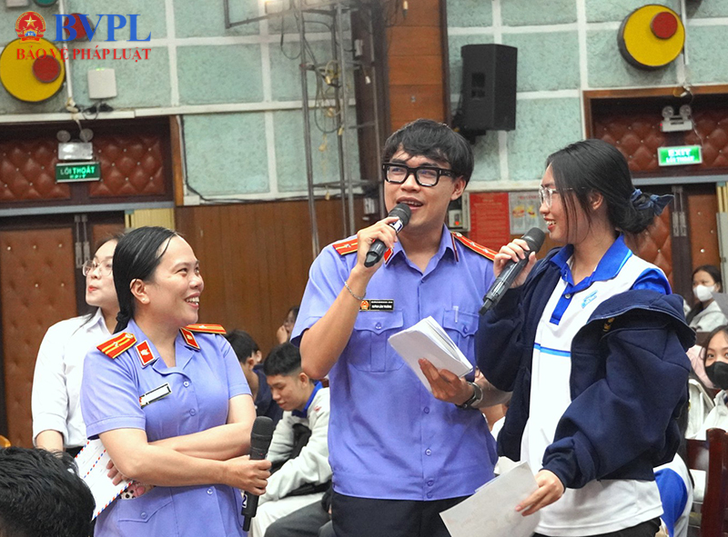 VKSND TP Cần Thơ đưa Nghị quyết 205 đến với sinh viên