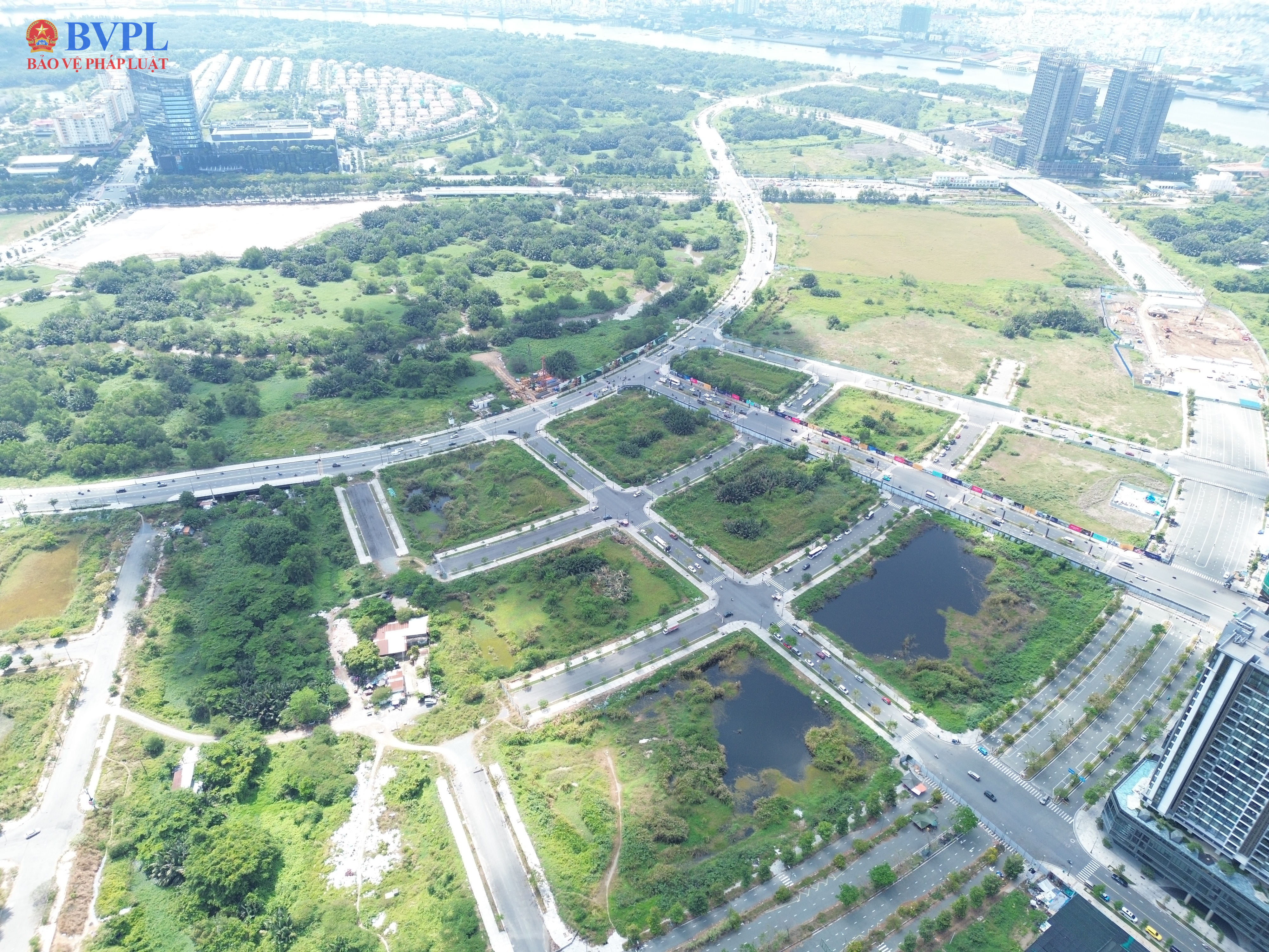 Bất động sản TP Hồ Chí Minh thu hơn 322 600 tỉ đồng, điểm nghẽn vẫn ở đất đai