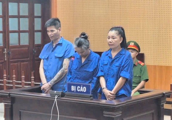 Tàng trữ, tổ chức sử dụng trái phép ma túy, 3 bị cáo lĩnh 32 năm tù
