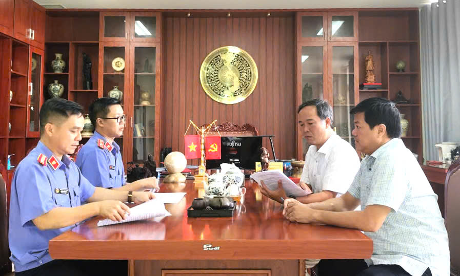 VKSND tỉnh Đắk Lắk vào cuộc, 2 công ty khắc phục hơn 300 triệu đồng nợ bảo hiểm xã hội