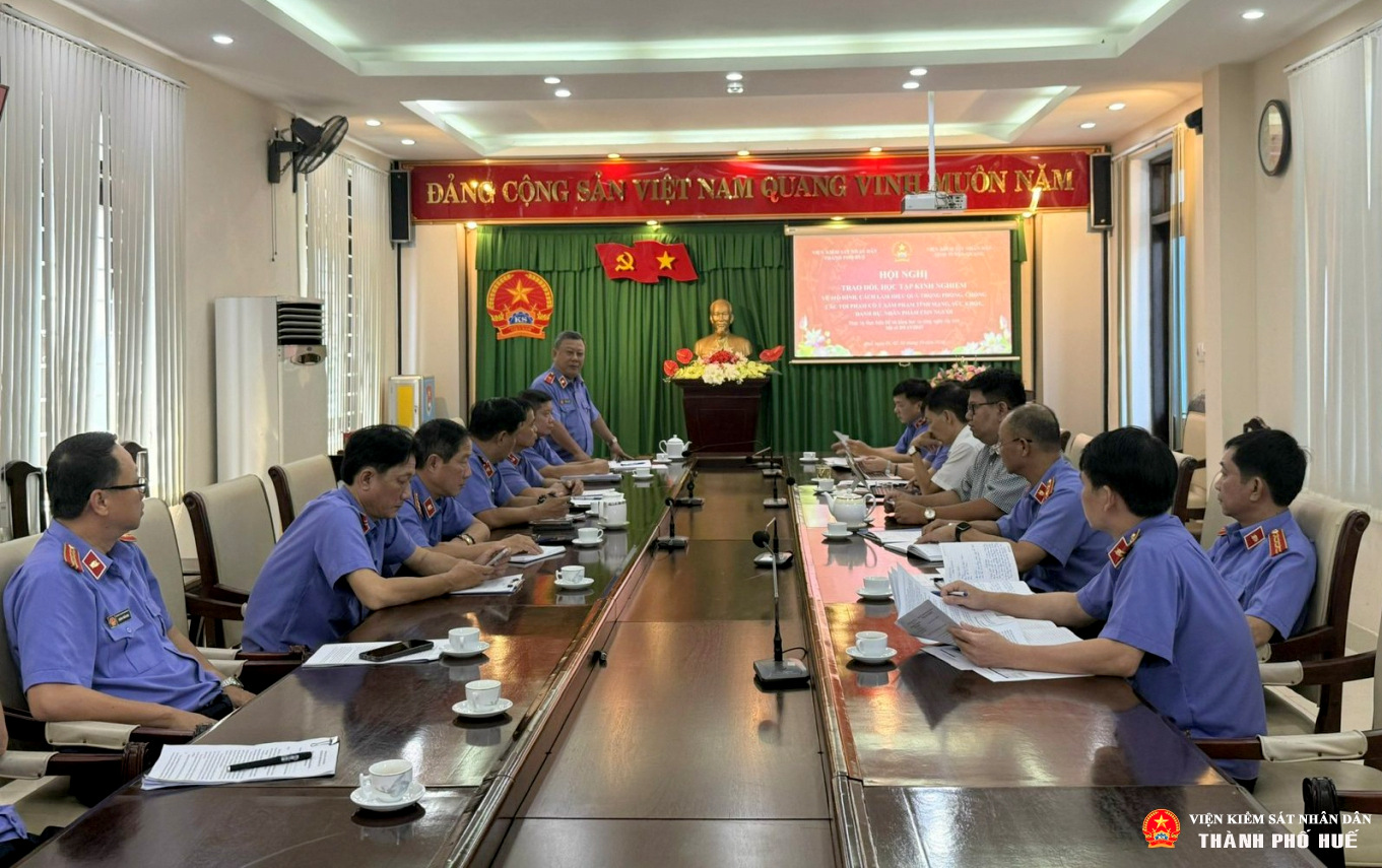 VKSND TP Huế và VKSND tỉnh Tuyên Quang trao đổi kinh nghiệm phối hợp giải quyết án