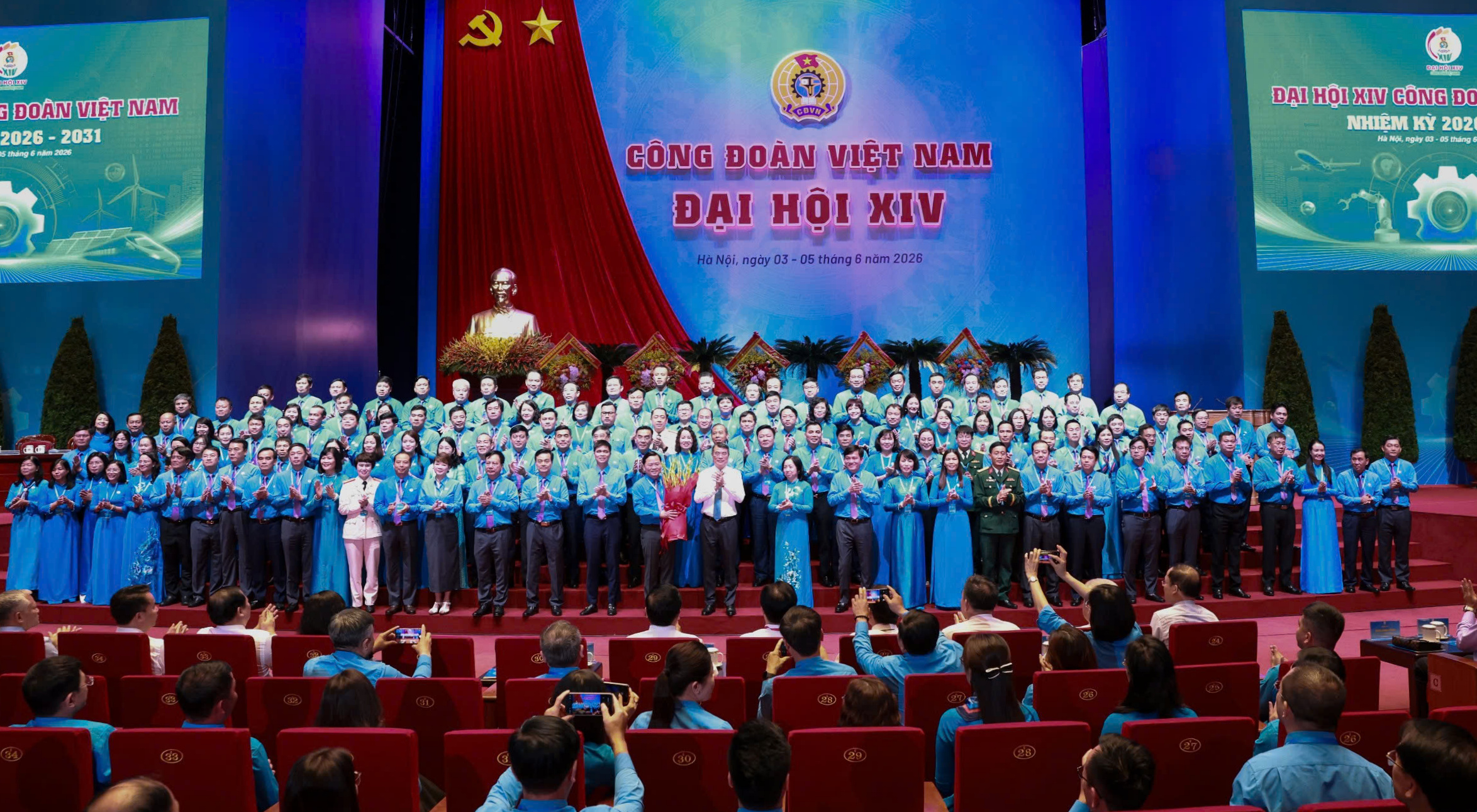 97 năm Công đoàn Việt Nam Tiếp nối truyền thống - Kiến tạo giá trị mới vì người lao động và sự phát triển của đất nước