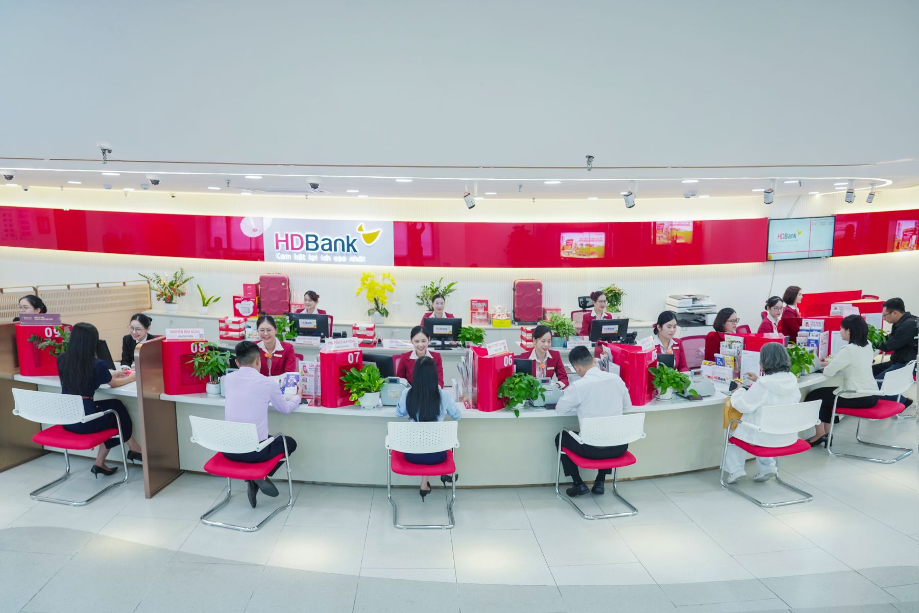 HDBank vượt mốc 1 triệu tỉ đồng tài sản, ROE 25,4 thuộc nhóm cao nhất, tiếp tục nâng tầm vị thế quốc tế
