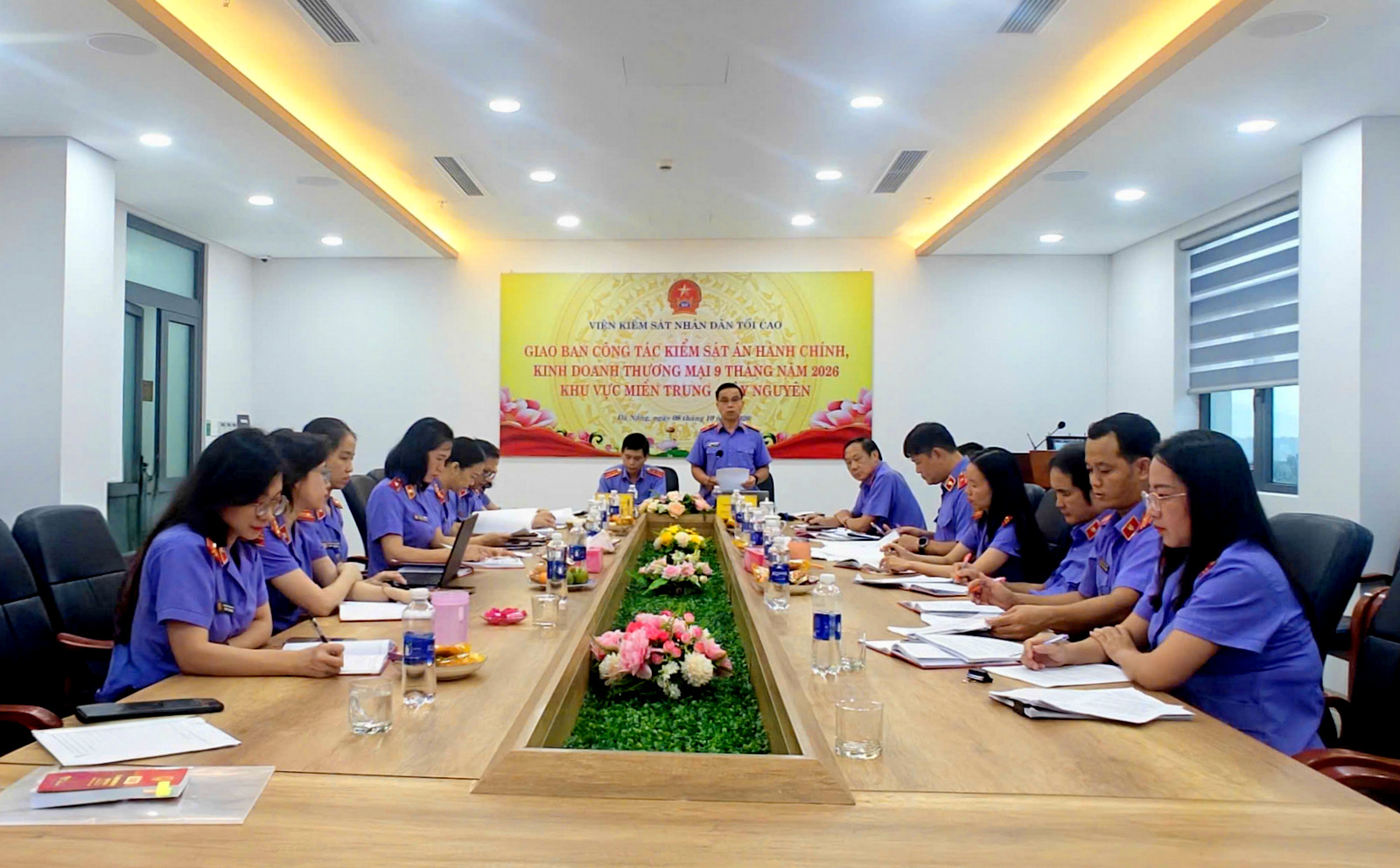 Vụ 10 giao ban công tác kiểm sát án hành chính, kinh doanh thương mại khu vực miền Trung, Tây Nguyên