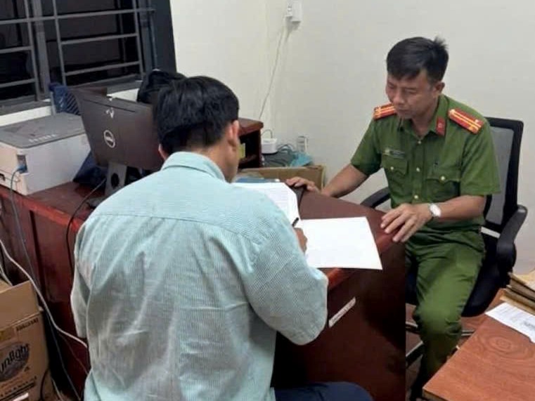Cảnh báo “tín dụng đen” núp bóng tình nghĩa đồng nghiệp trong khu công nghiệp