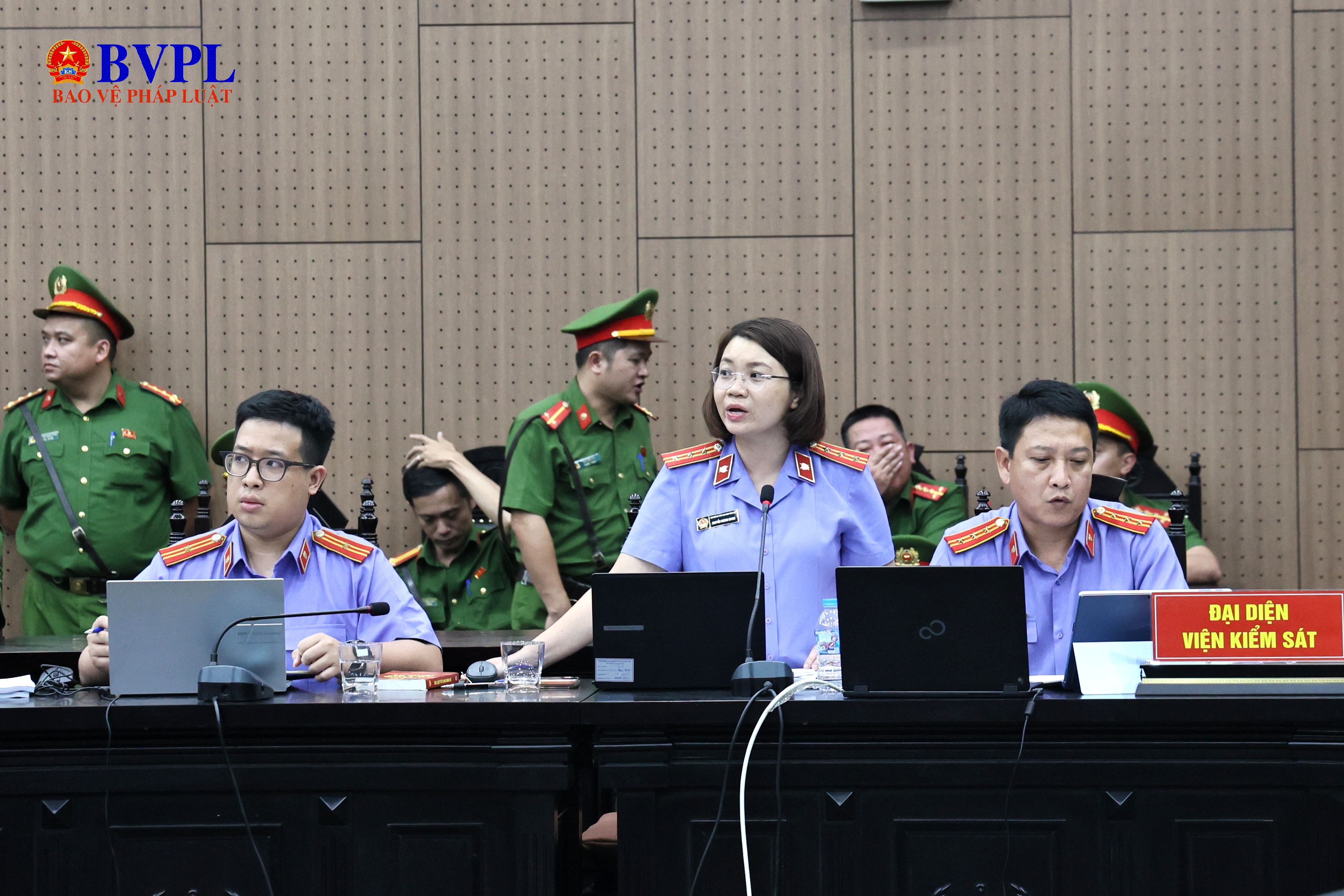 Vụ án tại Viện Pháp y Tâm thần Trung ương Tranh luận thuyết phục, phân hóa trách nhiệm từng bị cáo