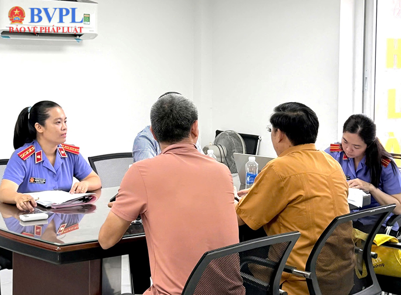Hơn 23,37 tỉ đồng nợ bảo hiểm được khắc phục sau khi Viện kiểm sát phối hợp làm việc với doanh nghiệp
