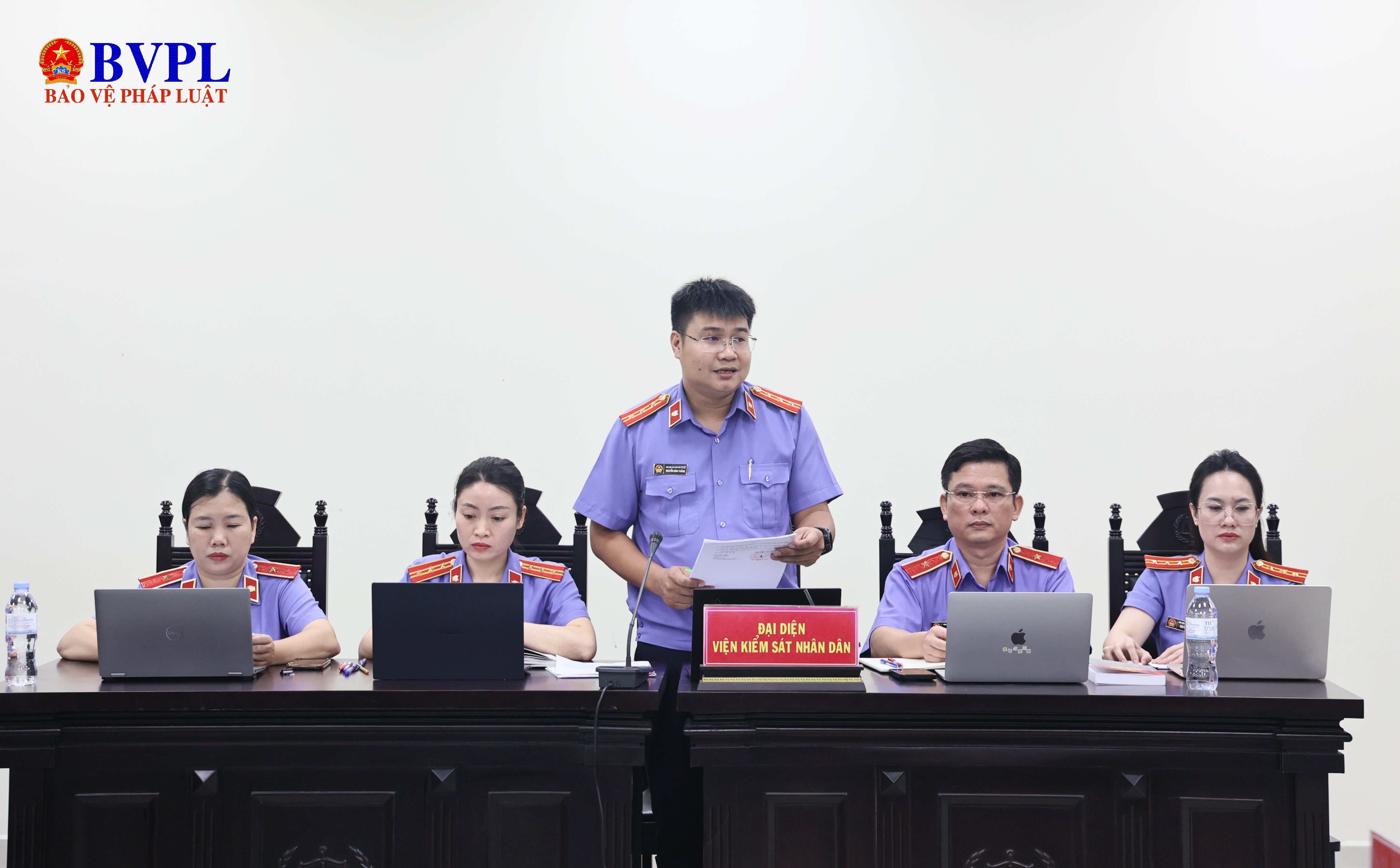 Bản lĩnh Kiểm sát viên tại phiên tòa xét xử 29 bị cáo trong vụ sản xuất, buôn bán sữa giả