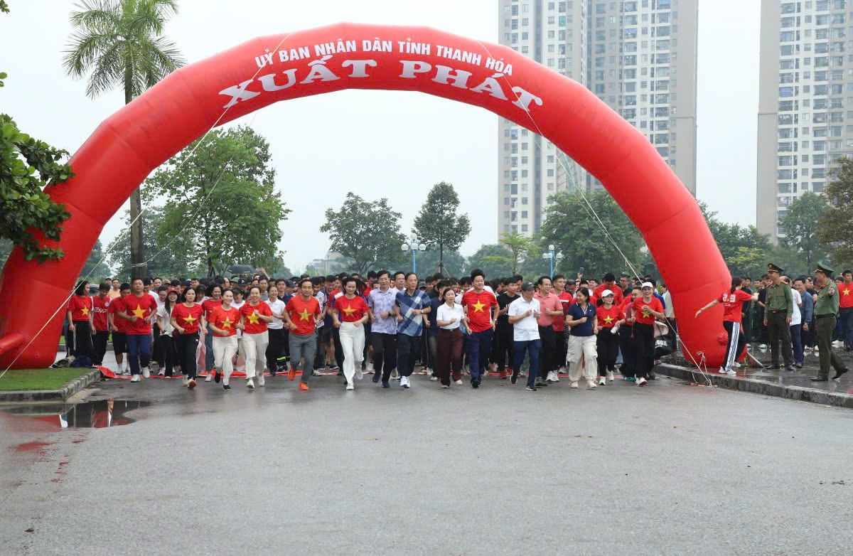 Hưởng ứng Phong trào “Mỗi người dân lựa chọn ít nhất một môn thể thao phù hợp để tập luyện thường xuyên”