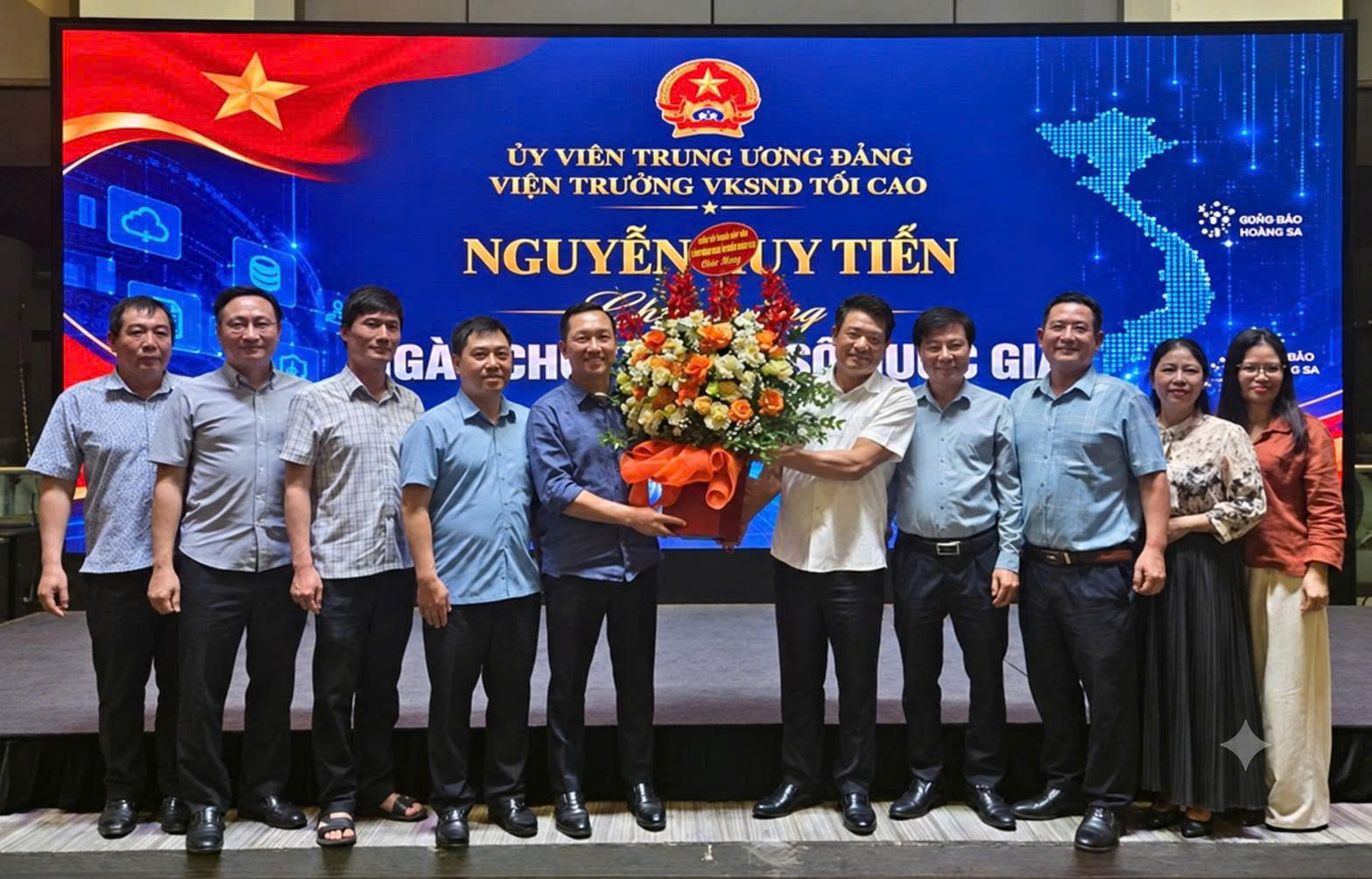 Viện trưởng Nguyễn Huy Tiến chúc mừng Cục Thống kê tội phạm và chuyển đổi số nhân Ngày Chuyển đổi số quốc gia 10 10