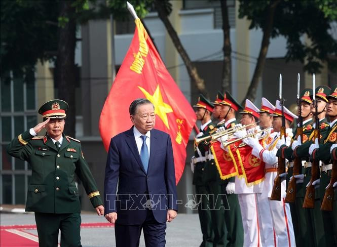Tổng Bí thư, Chủ tịch nước Tô Lâm dự Lễ kỷ niệm 80 năm Ngày truyền thống Lực lượng vũ trang Quân khu 2