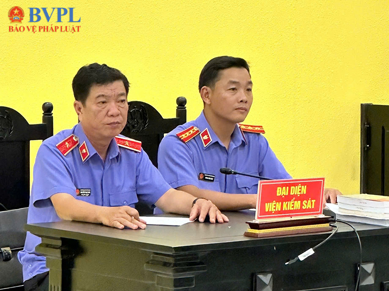Phó Viện trưởng VKSND tỉnh Cà Mau trực tiếp thực hành quyền công tố vụ án giết người